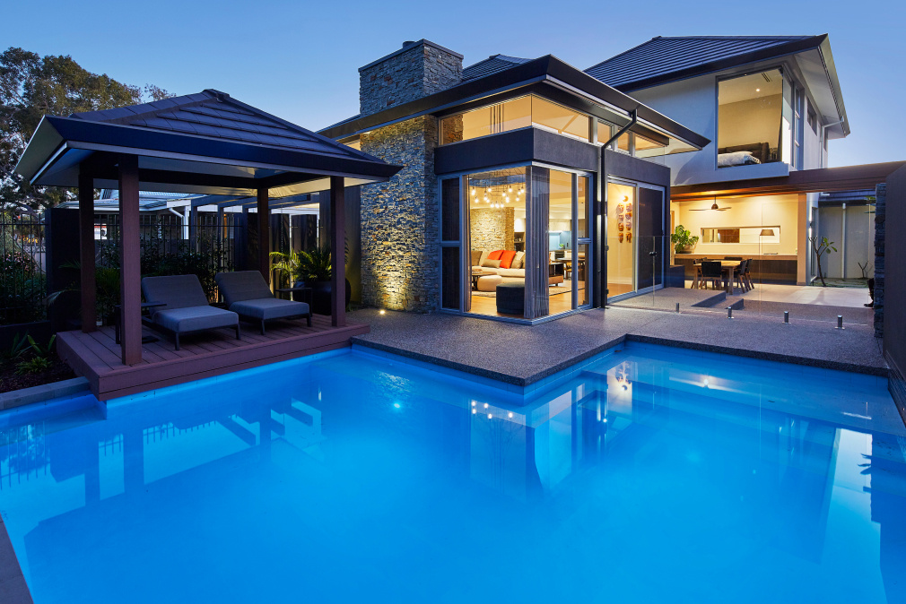 Luxury two-story home in Perth with large swimming pool and clerestory windows by Trendsetter Homes.